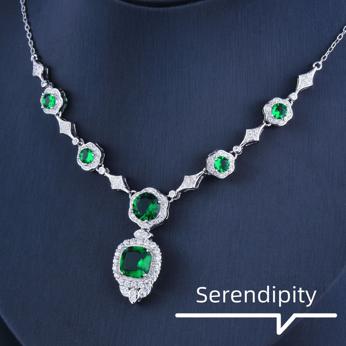 14K White Gold Emerald Necklace