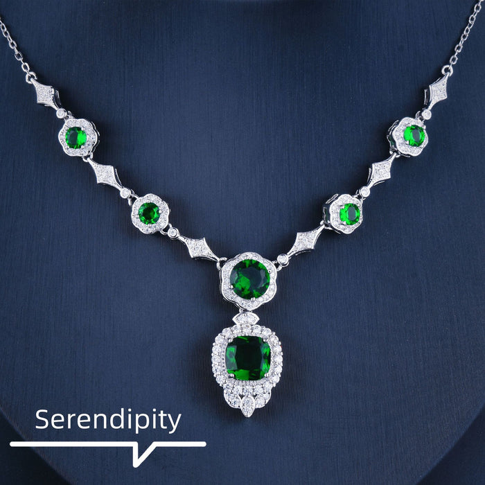 14K White Gold Emerald Necklace
