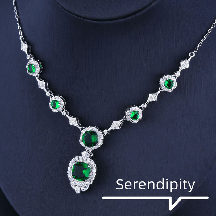 14K White Gold Emerald Necklace
